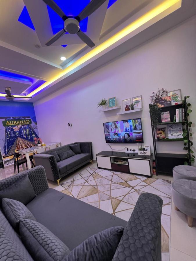 Auranad Guest House Tanah Merah Wifi-Netflix Kültér fotó