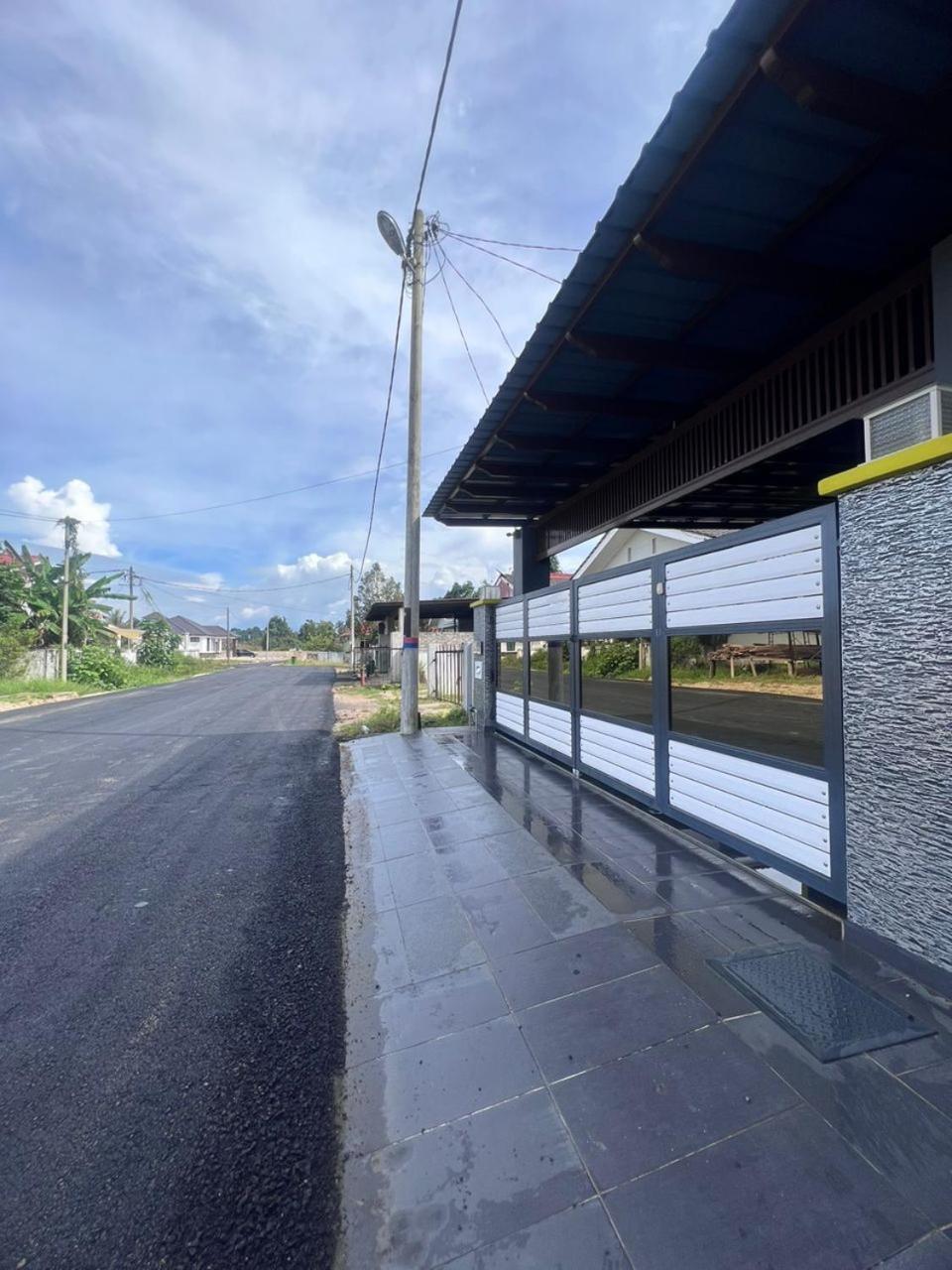 Auranad Guest House Tanah Merah Wifi-Netflix Kültér fotó